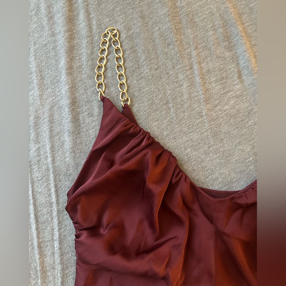 *🛒 FREE WITH PURCHASE* Zara Burgundy Chain Strap Top - Picture 5 of 17